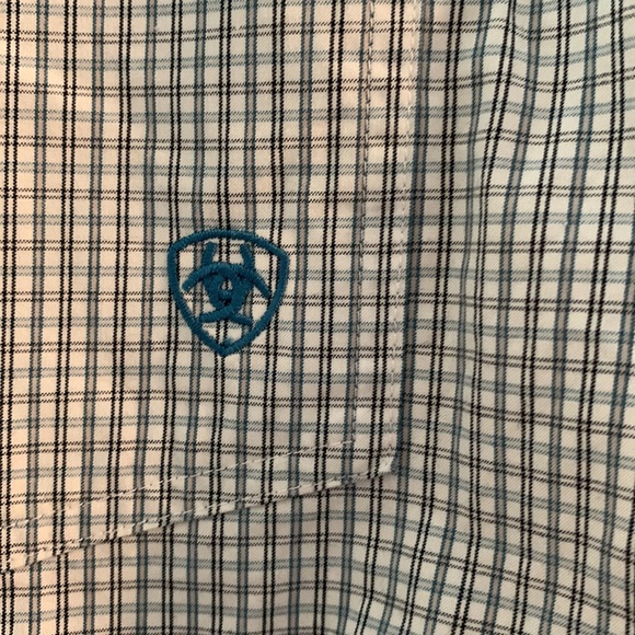 Blue and white Ariat Button Down Shirt L - Picture 2 of 4